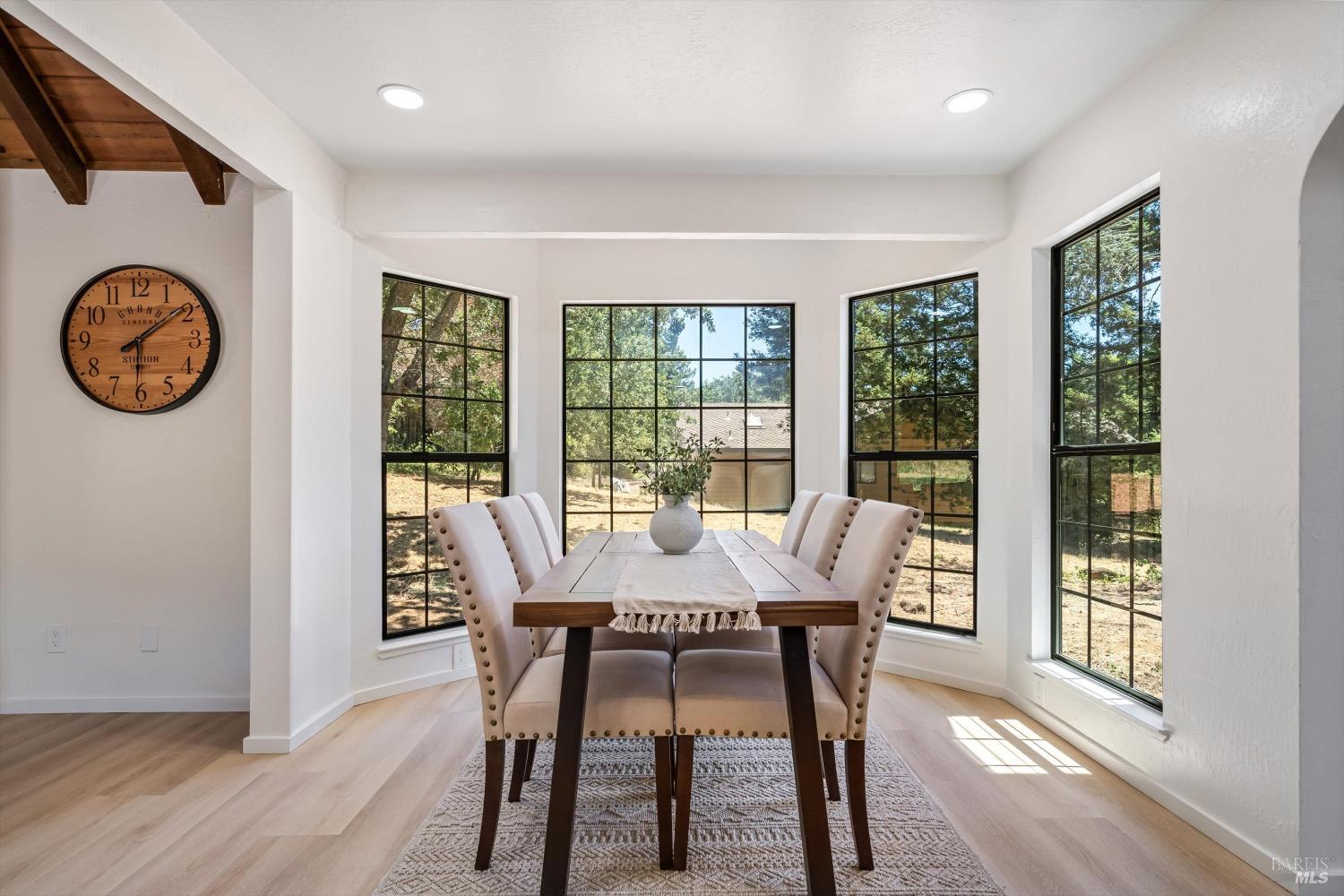 530 Bronwyn Glen Santa Rosa CA 95409