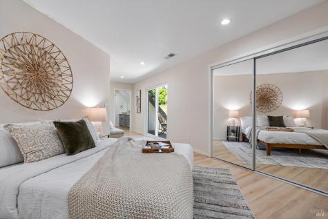530 Bronwyn Glen Santa Rosa CA 95409