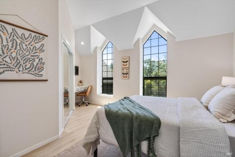 530 Bronwyn Glen Santa Rosa CA 95409