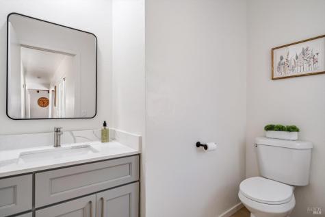 530 Bronwyn Glen Santa Rosa CA 95409