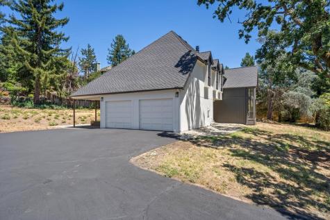 530 Bronwyn Glen Santa Rosa CA 95409