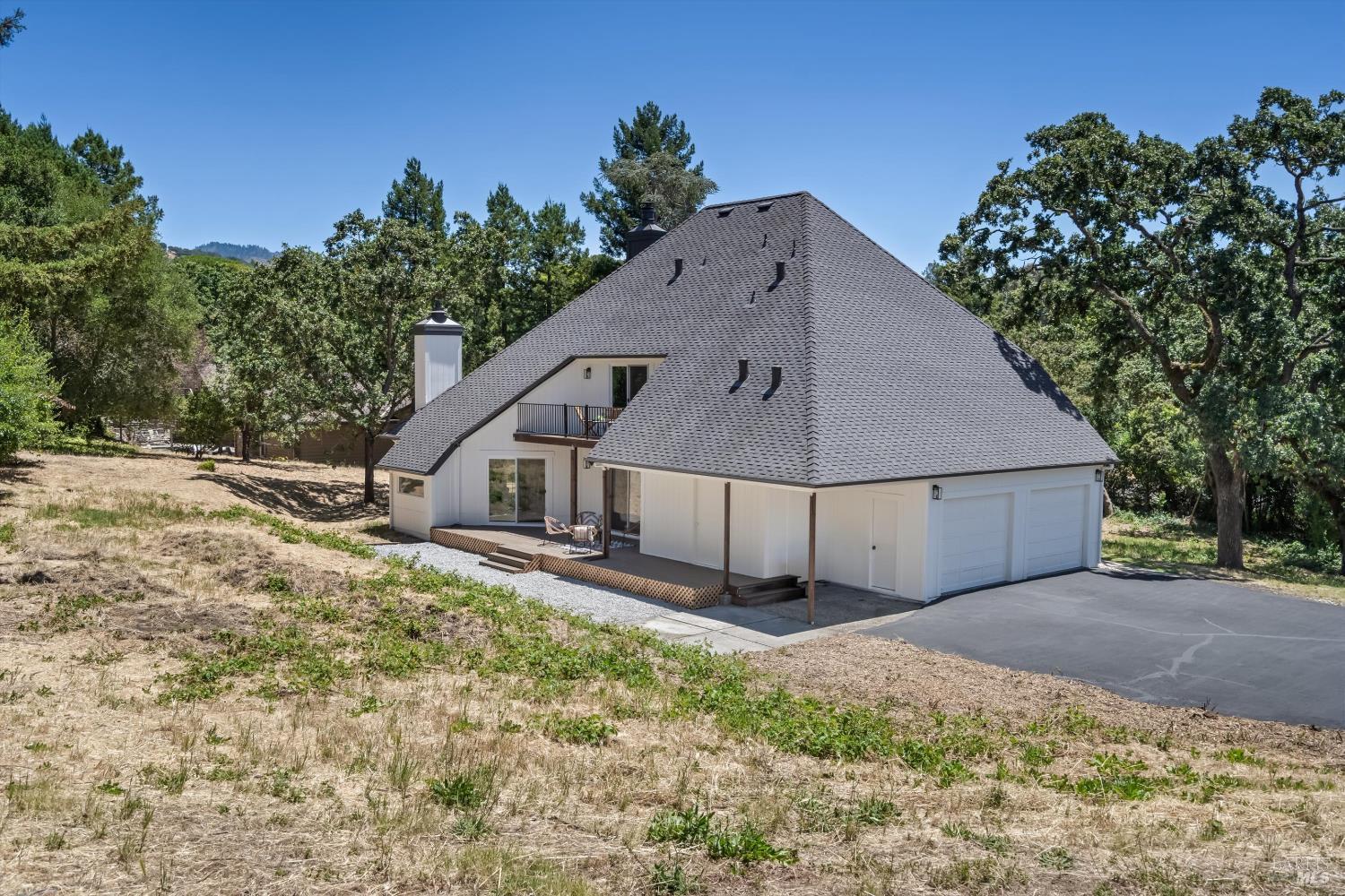 530 Bronwyn Glen Santa Rosa CA 95409