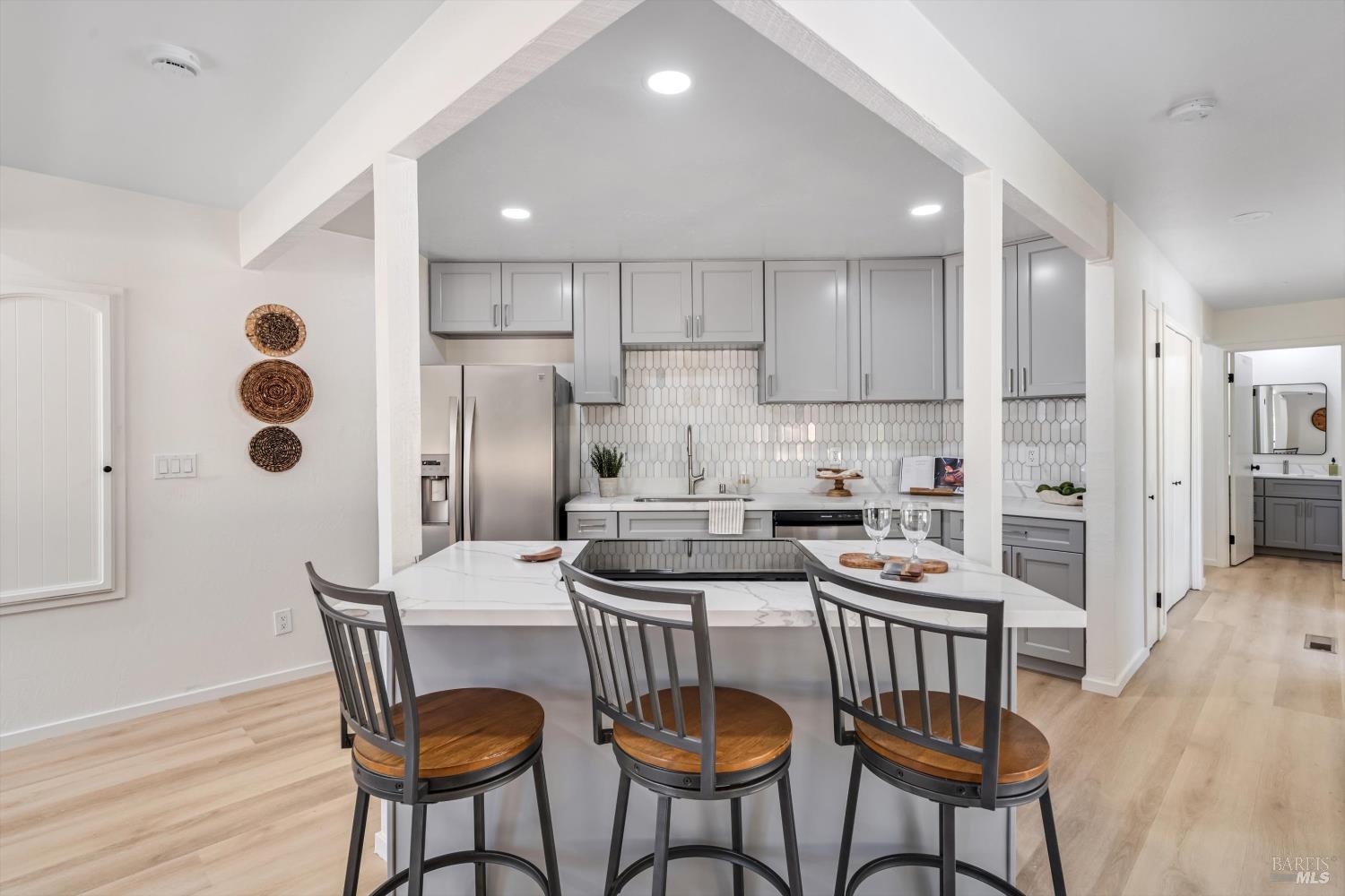 530 Bronwyn Glen Santa Rosa CA 95409