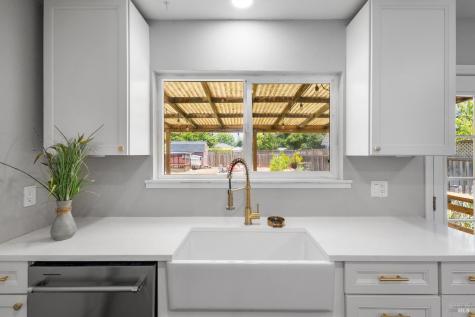 852 Brigham Avenue Santa Rosa CA 95404