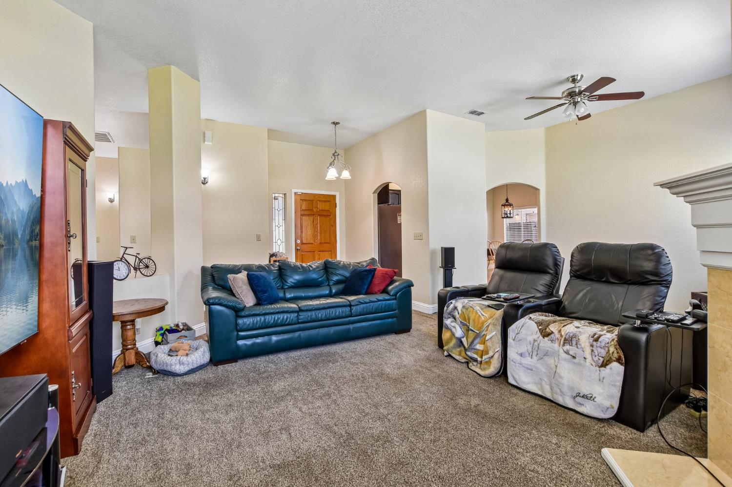 7817 Wymark Drive Elk Grove CA 95758