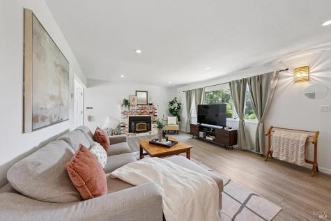 6304 Caraway Court Sebastopol CA 95472