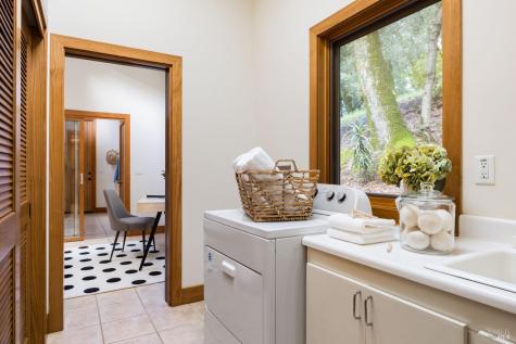 100 Zachary Lane Glen Ellen CA 95404