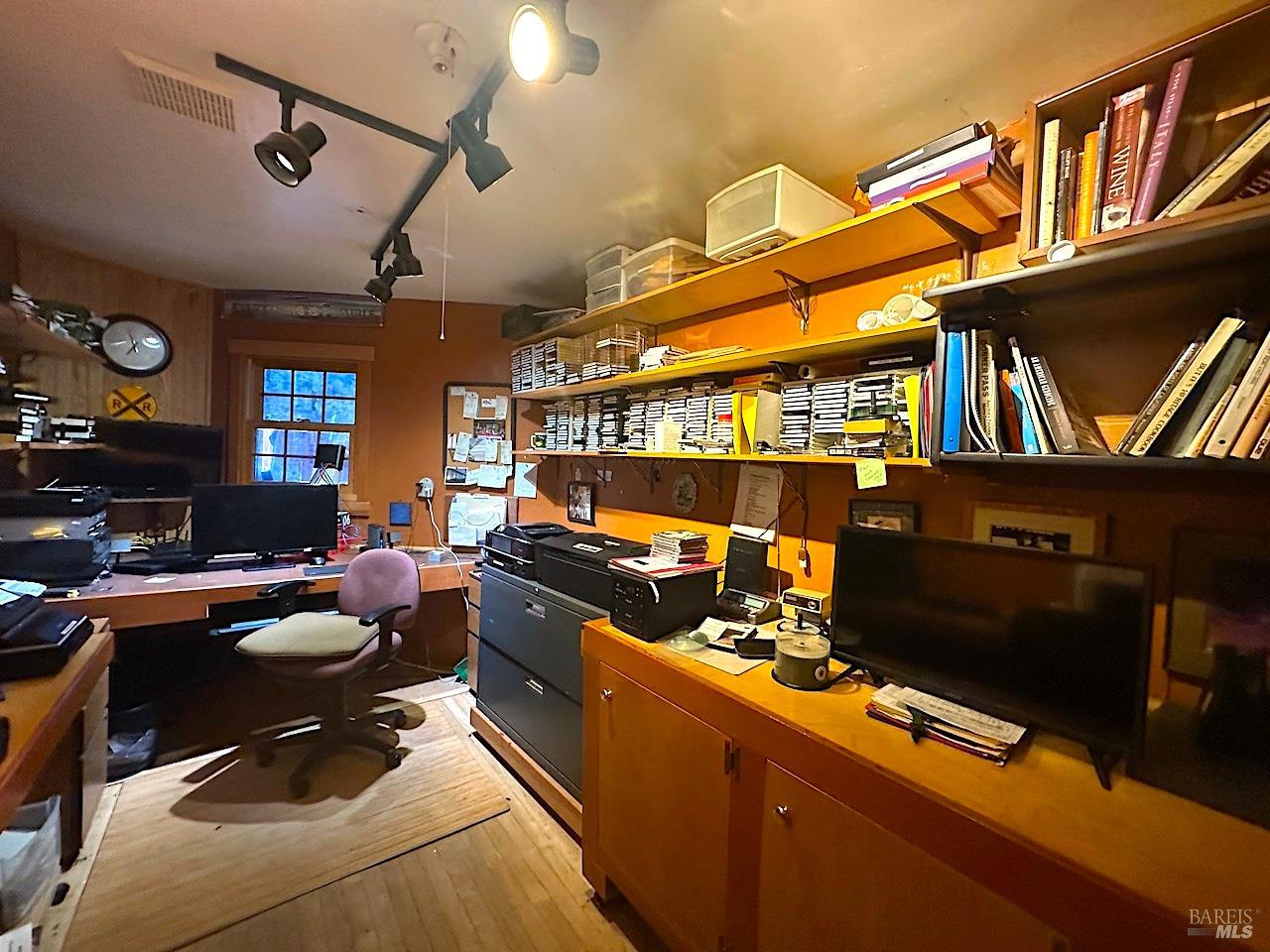 10360 Gary Lane Mendocino CA 95460