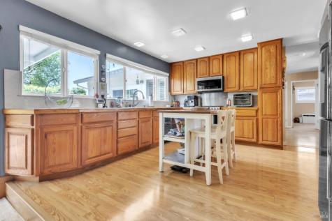 536 Sutter Street Petaluma CA 94954