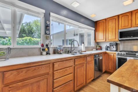 536 Sutter Street Petaluma CA 94954
