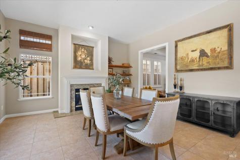 367 Arabian Way Healdsburg CA 95448