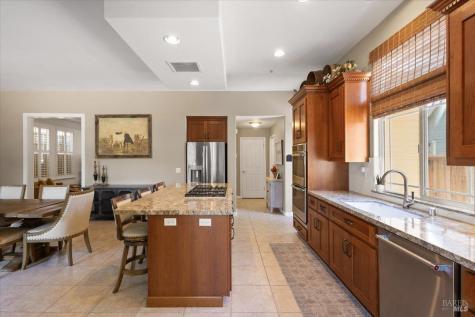 367 Arabian Way Healdsburg CA 95448