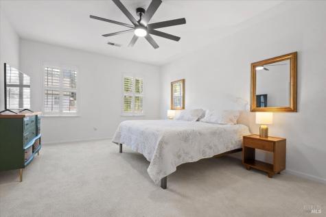 367 Arabian Way Healdsburg CA 95448