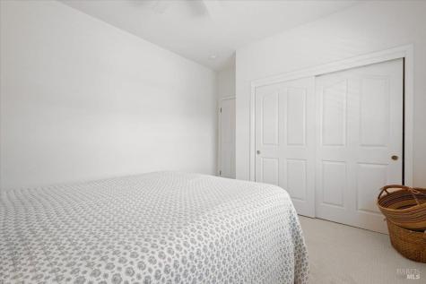 367 Arabian Way Healdsburg CA 95448