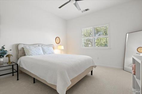 367 Arabian Way Healdsburg CA 95448