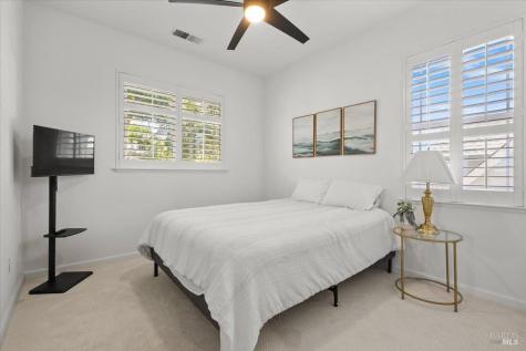 367 Arabian Way Healdsburg CA 95448