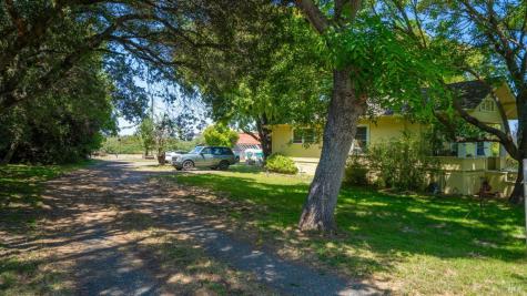 4898 Bodega Avenue Petaluma CA 94952