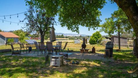 4898 Bodega Avenue Petaluma CA 94952