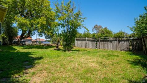 4898 Bodega Avenue Petaluma CA 94952