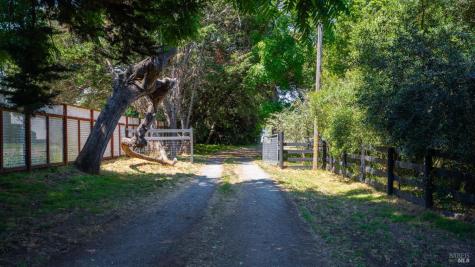 4898 Bodega Avenue Petaluma CA 94952