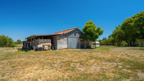 4898 Bodega Avenue Petaluma CA 94952