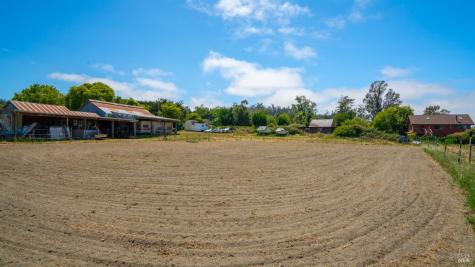 4898 Bodega Avenue Petaluma CA 94952