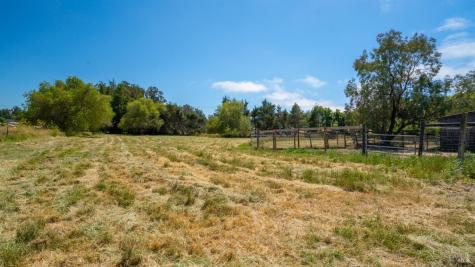 4898 Bodega Avenue Petaluma CA 94952