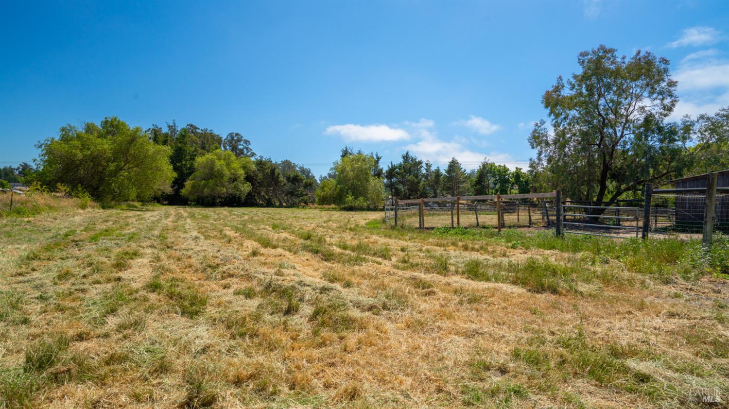 4898 Bodega Avenue Petaluma CA 94952