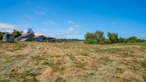 4898 Bodega Avenue Petaluma CA 94952