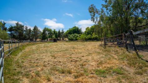4898 Bodega Avenue Petaluma CA 94952