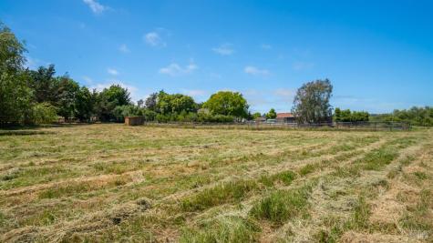 4898 Bodega Avenue Petaluma CA 94952