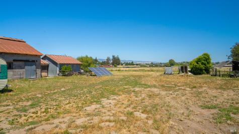 4898 Bodega Avenue Petaluma CA 94952