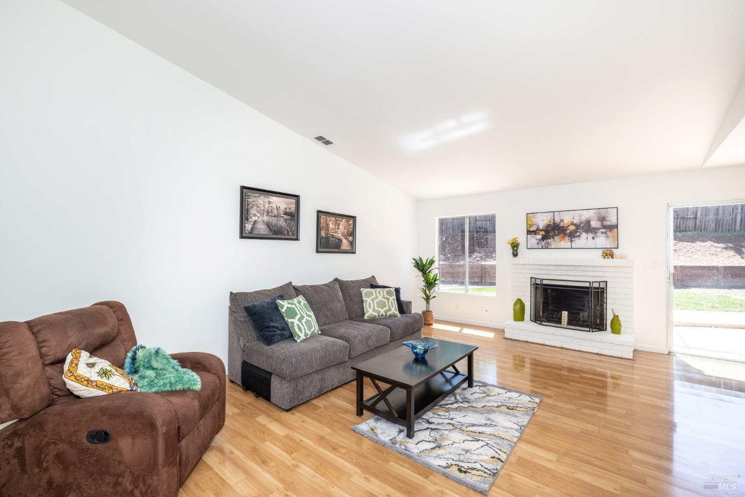 244 Pepperwood Street Hercules CA 94547
