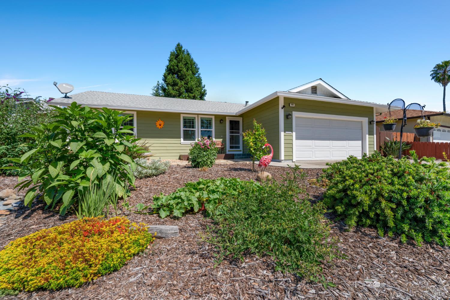 950 Emily Avenue Rohnert Park CA 94928