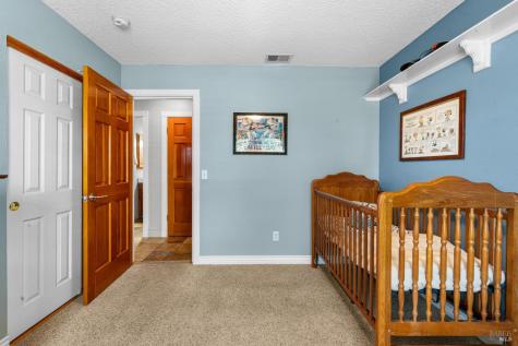 950 Emily Avenue Rohnert Park CA 94928