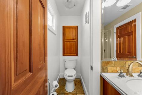 950 Emily Avenue Rohnert Park CA 94928
