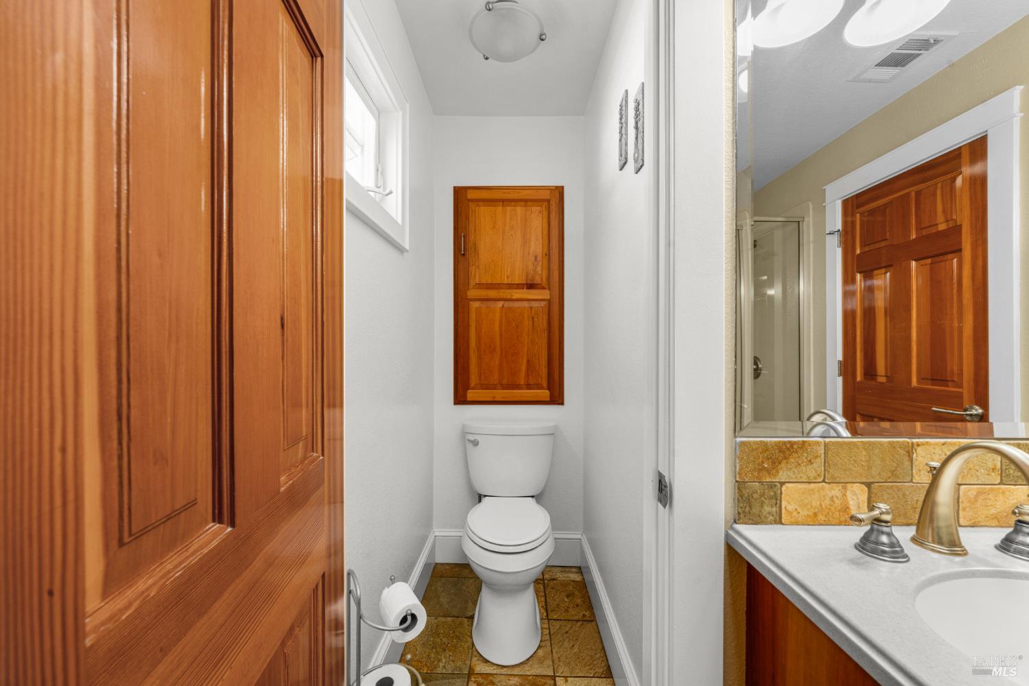 950 Emily Avenue Rohnert Park CA 94928