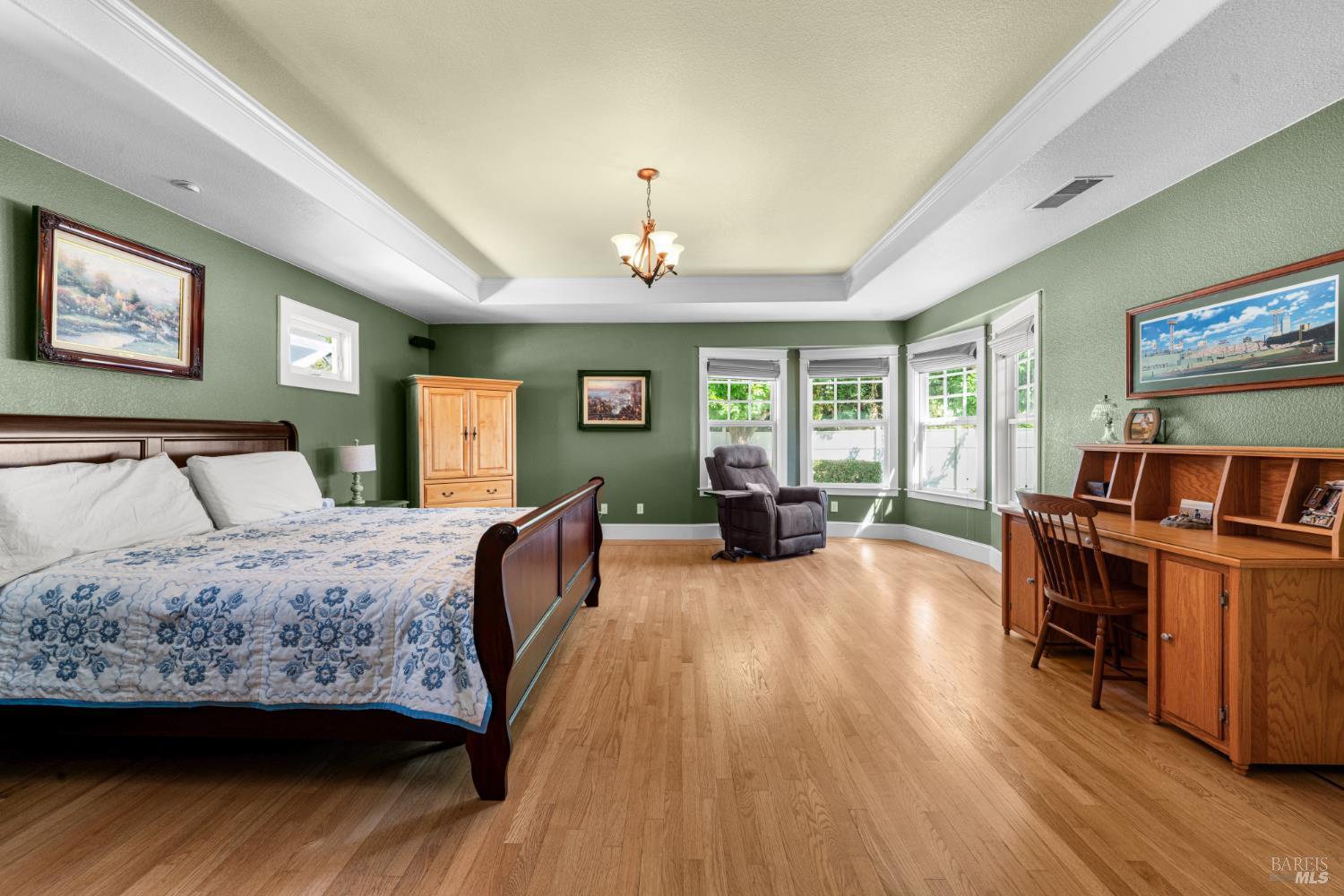 950 Emily Avenue Rohnert Park CA 94928