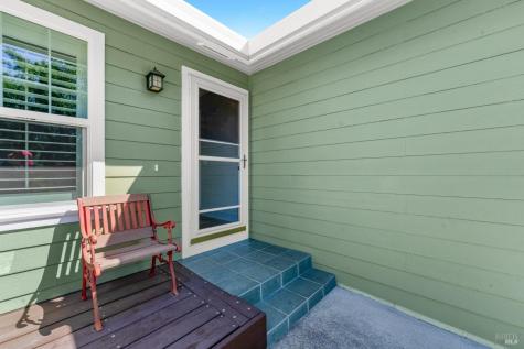 950 Emily Avenue Rohnert Park CA 94928