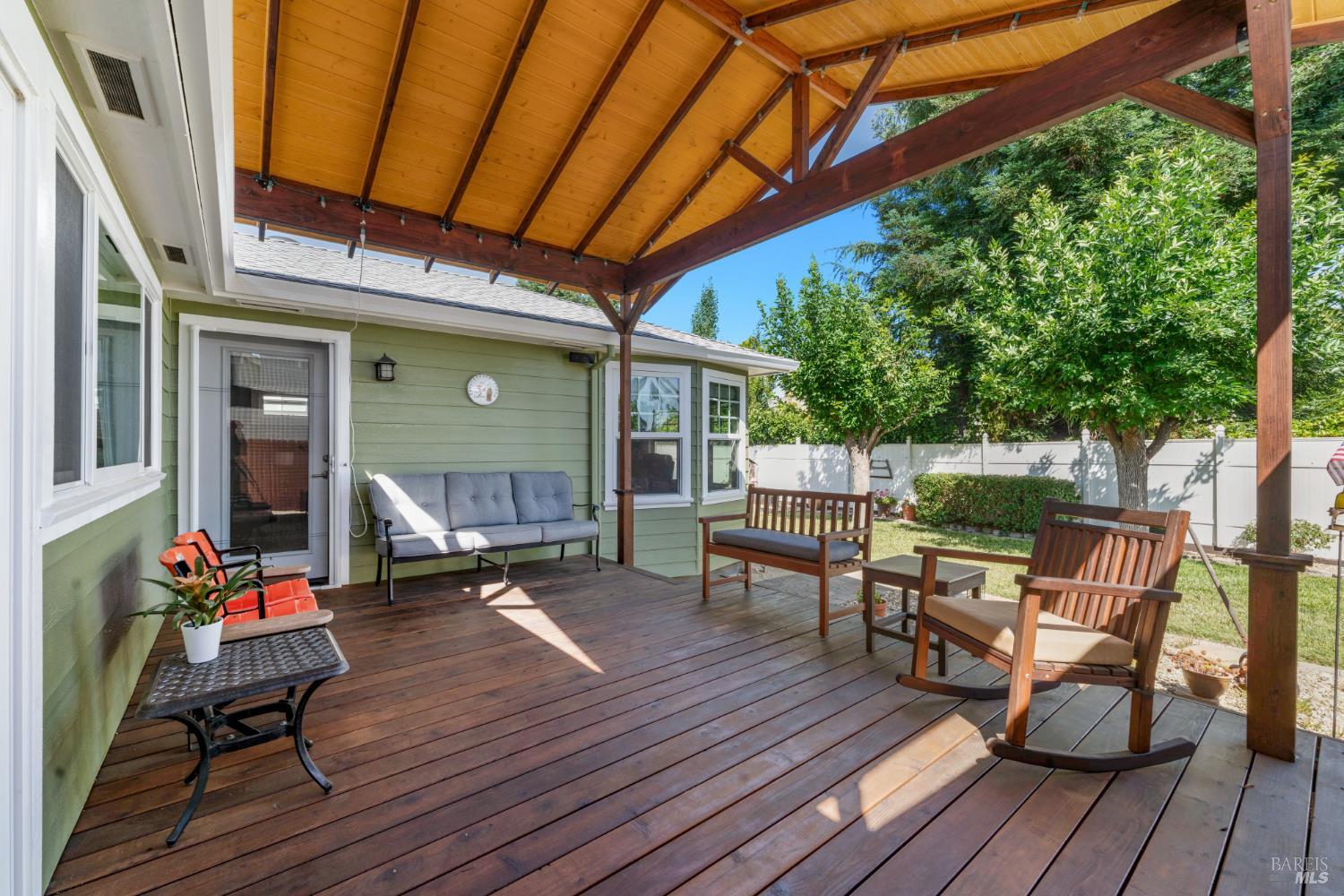 950 Emily Avenue Rohnert Park CA 94928