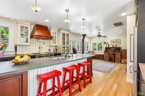 4190 Hessel Road Sebastopol CA 95472