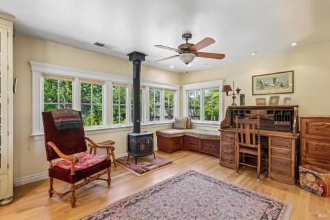 4190 Hessel Road Sebastopol CA 95472