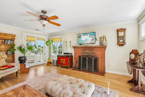 4190 Hessel Road Sebastopol CA 95472