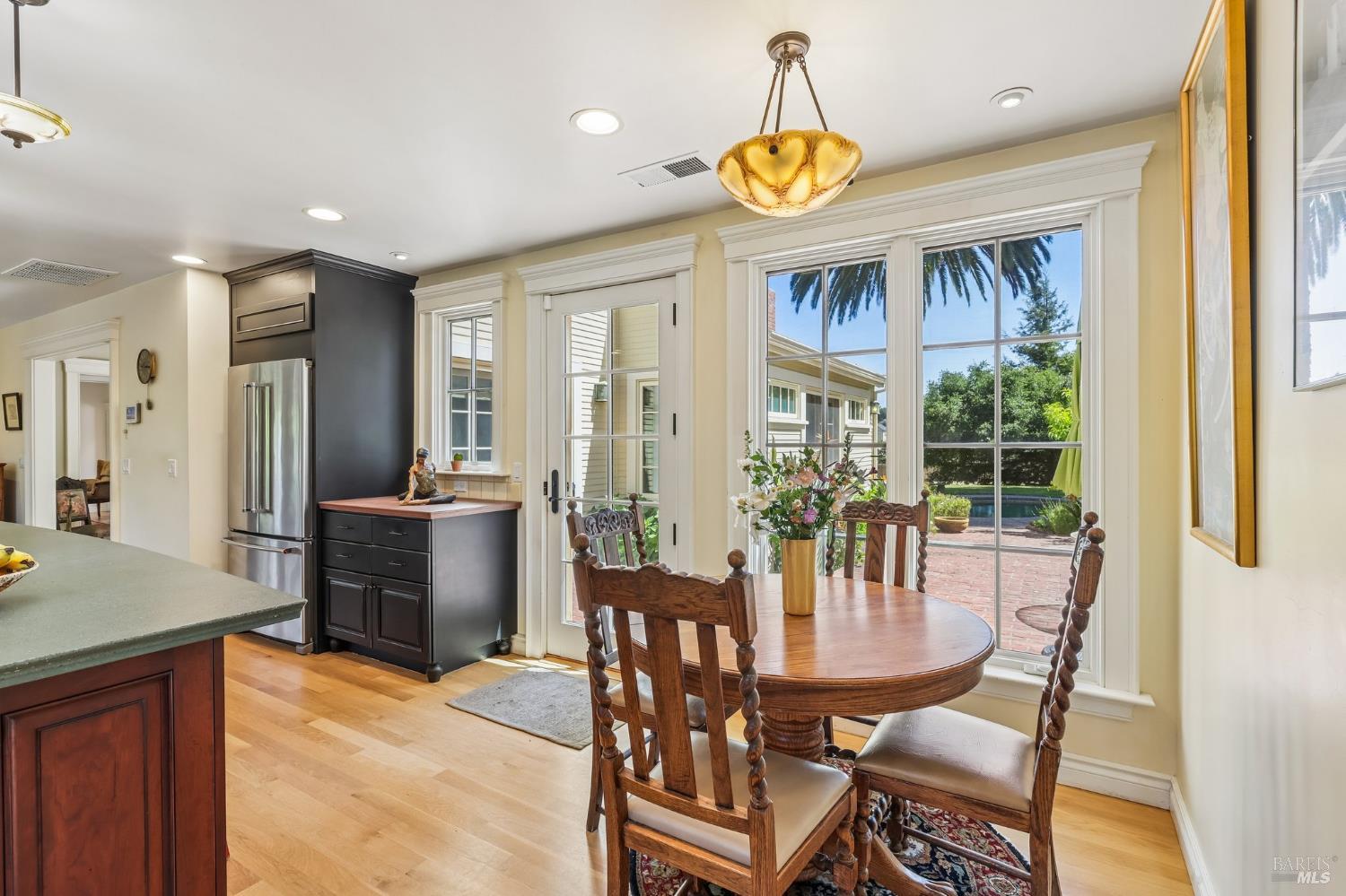 4190 Hessel Road Sebastopol CA 95472