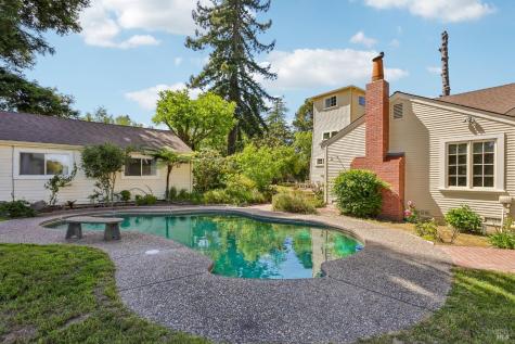 4190 Hessel Road Sebastopol CA 95472