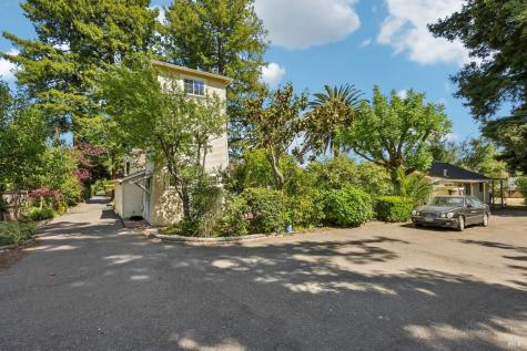 4190 Hessel Road Sebastopol CA 95472