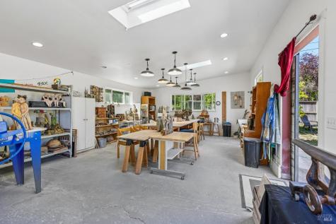 4190 Hessel Road Sebastopol CA 95472