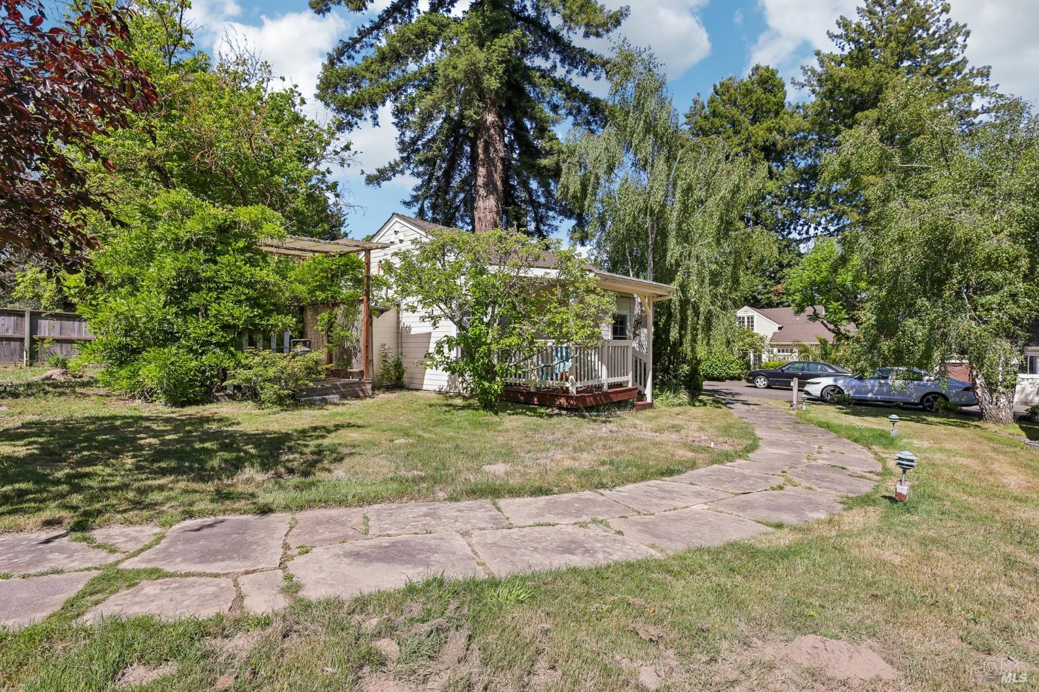 4190 Hessel Road Sebastopol CA 95472