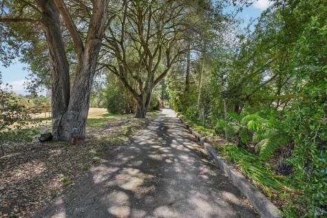 4190 Hessel Road Sebastopol CA 95472