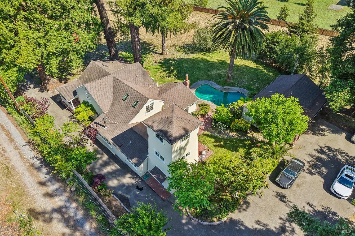 4190 Hessel Road Sebastopol CA 95472